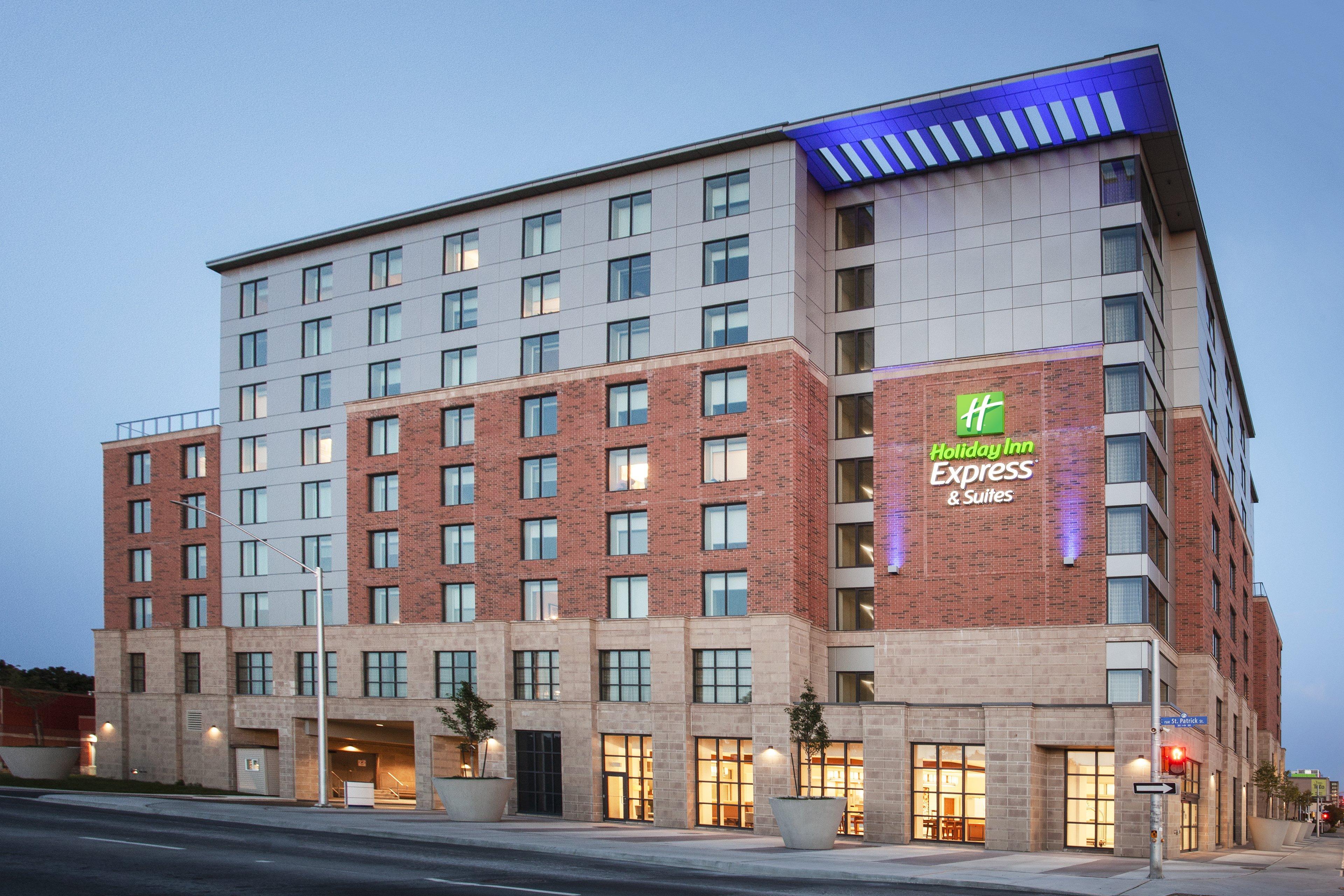 Express & Downtown East By Ihg Hotel Ottawa