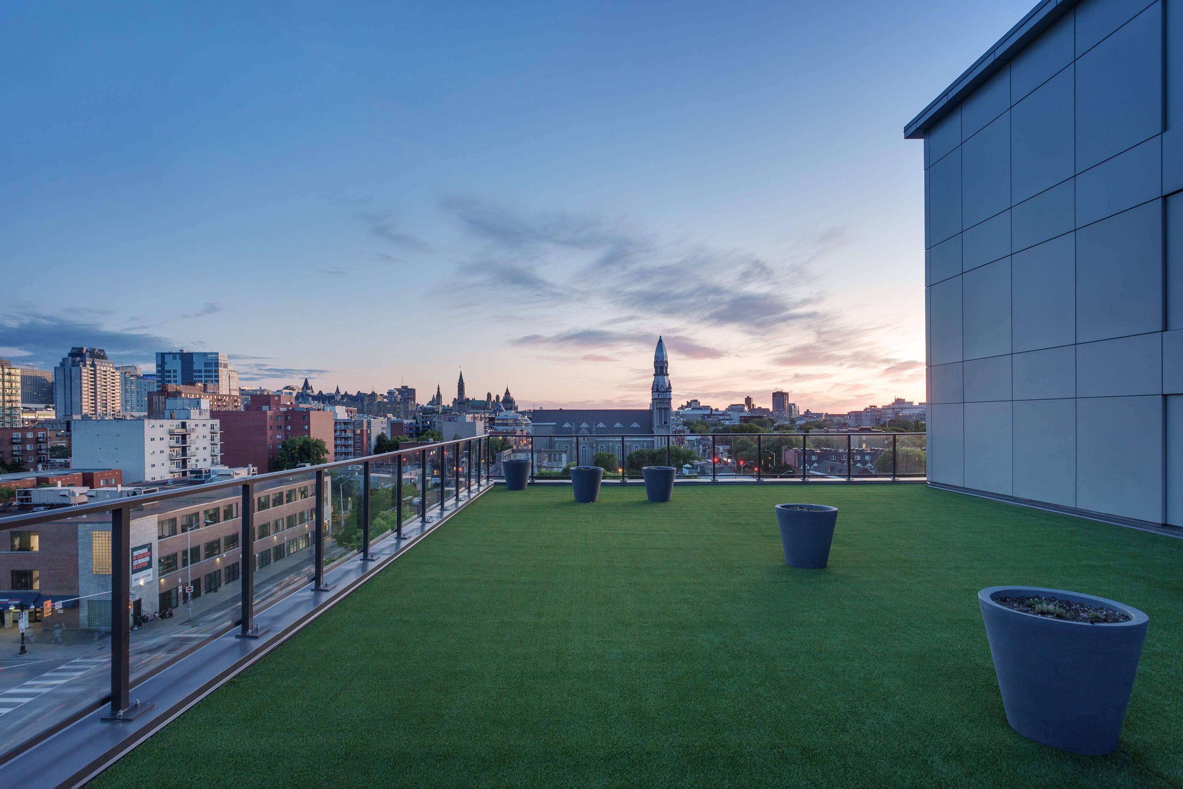 Hotel Express & Downtown East By Ihg 3*